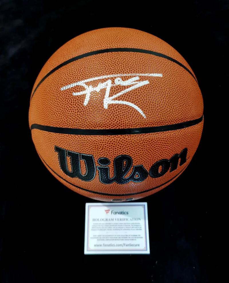 德转列21世纪参与进球榜：梅西1339球居首，C罗1253球第二（德转发布21世纪参与进球榜：梅西以1339次领跑，C罗1253次位居第二）