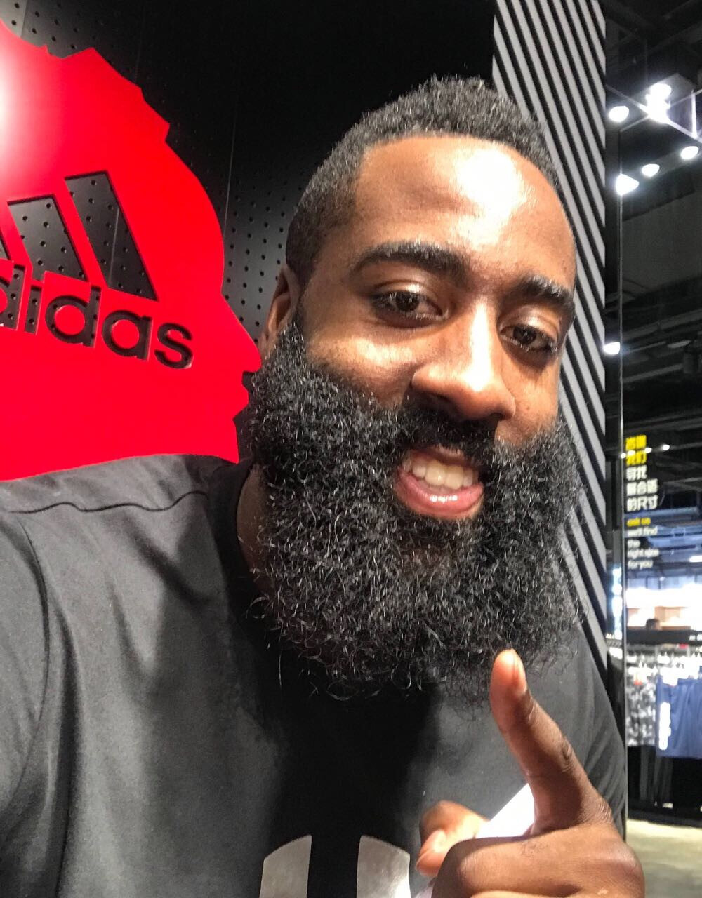 媒体人：中国足球真正的危机是不快乐，大家都缺乏尊重和信任（媒体人：中国足球的核心危机是不快乐，普遍缺乏尊重与信任）