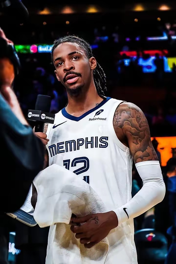 张琳芃：中超夺冠已成为过去，全力以赴打好明天的亚冠比赛（张琳芃：中超冠军已翻篇，明天亚冠全力冲击）