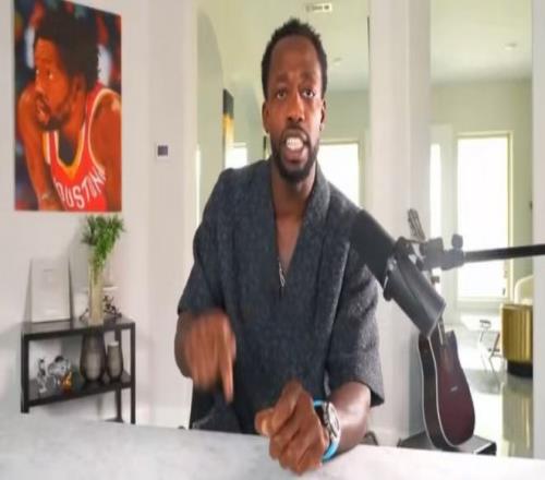 科瓦奇：阿德耶米就像被上帝亲吻过一样，天生拥有惊人的速度（科瓦奇：阿德耶米仿佛受神眷顾，天生速度惊人）