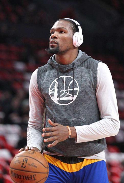 梅西的散步式踢法，背后会有怎样的技术含量？（看似散步的梅西，技术含量到底有多高？）